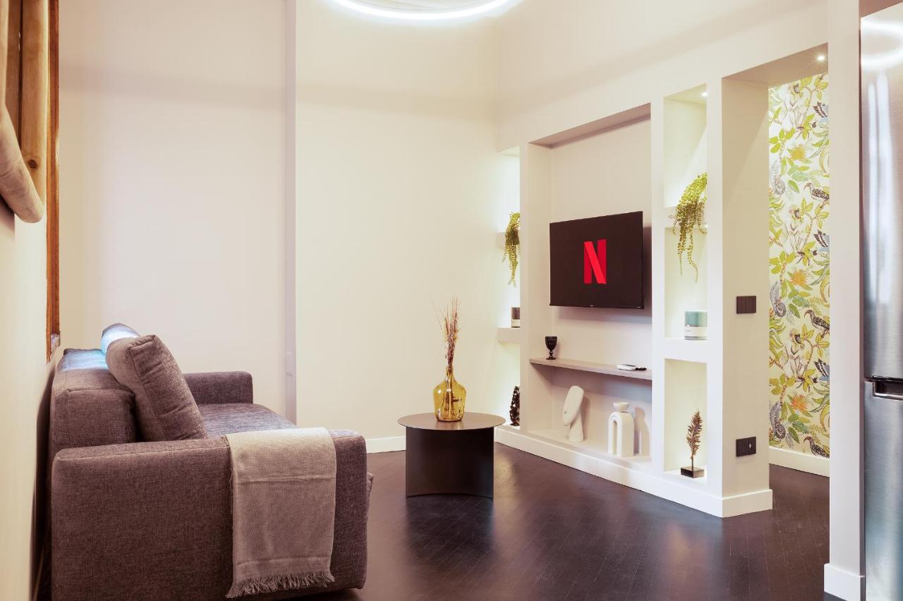 Hl Luxury - Duomo, Galleria Unione 5 Apartment Milan